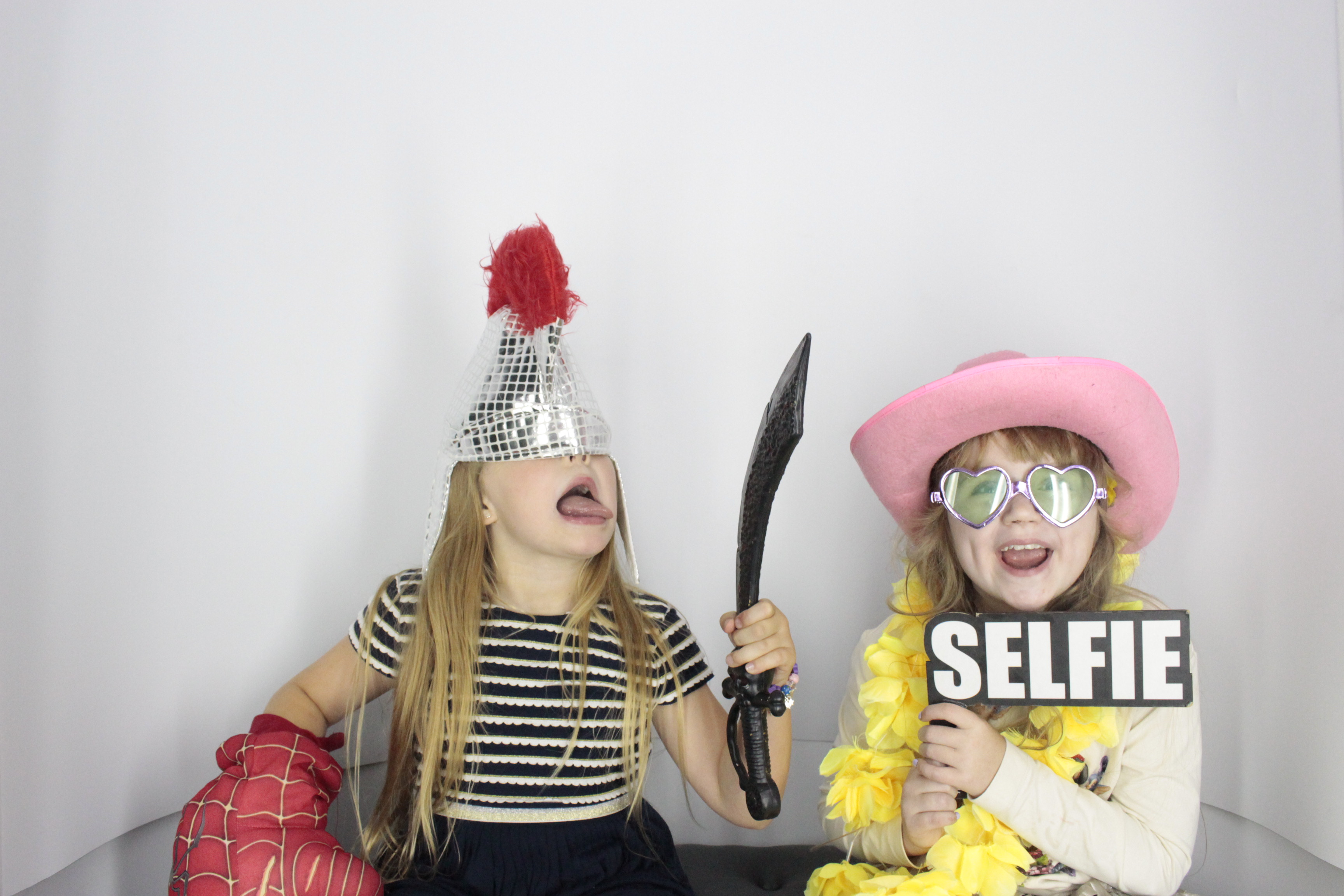 Nadine 40th Birthday  | View more photos from the event at gallery.myphotoboothexperience.co.uk/u/MyPhotoBoothExperienceLtd/Nadine-40th-Birthday